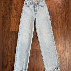 Levi’s Ribcage Straight Ankle Jeans